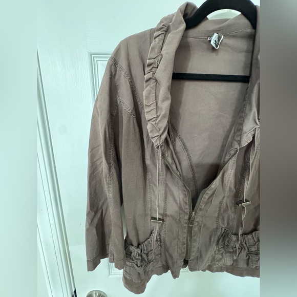 XCVI Utility Jacket - Picture 3 of 4